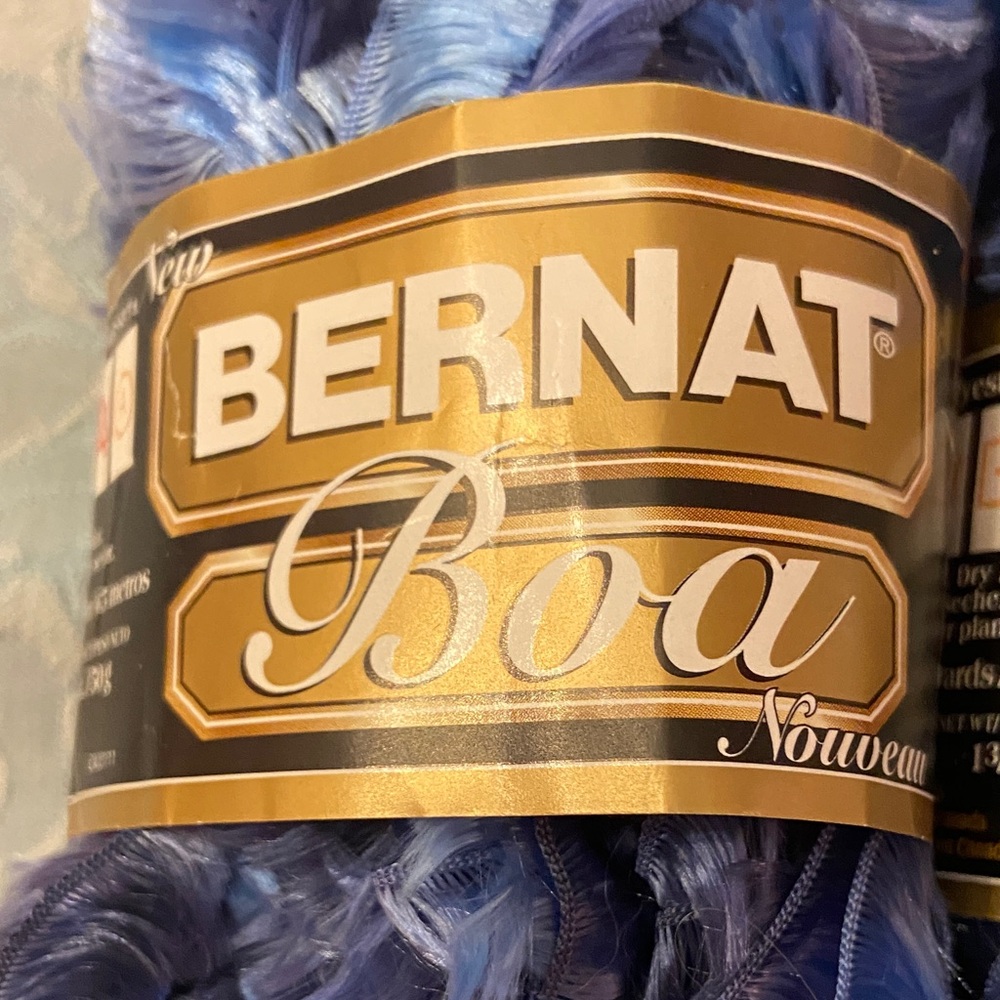 Bernat Boa Yarn in Blue. NWT - Picture 2 of 7